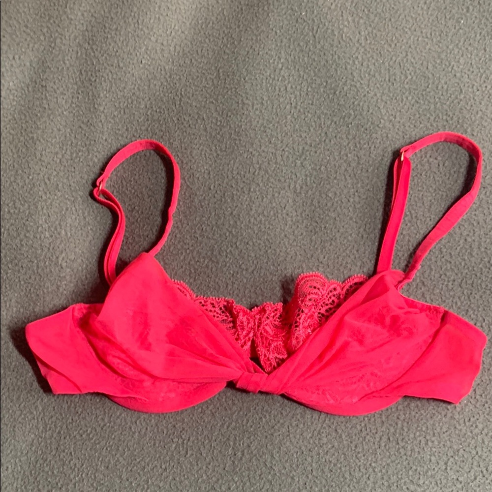 Victoria’s Secrets Very Sexy red bra with lace detailing. Never worn. Size 34A.